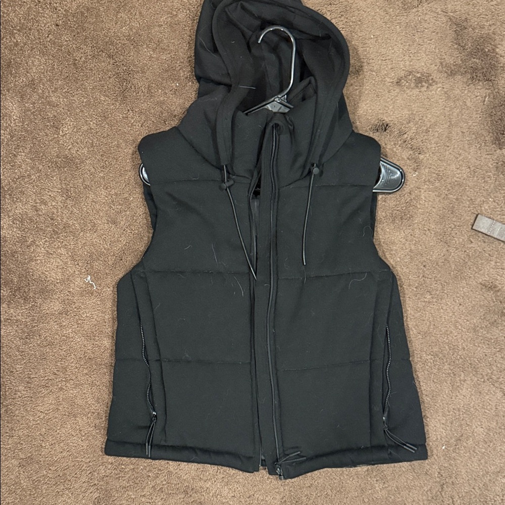 BE COOL Black Hooded Vest